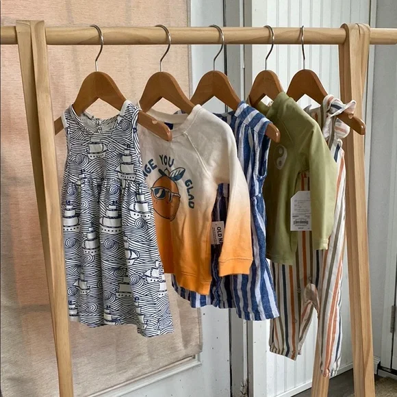 6-12 months Girl “Stripes & Graphics” Bundle - Picture 2 of 15